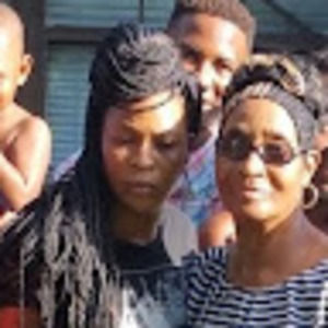 Meet your Posher, Sharon